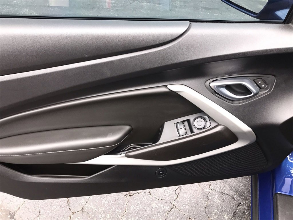 Used 2021 Chevrolet Camaro LT image 13