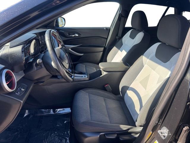 Certified 2024 Chevrolet Trax RS image 10