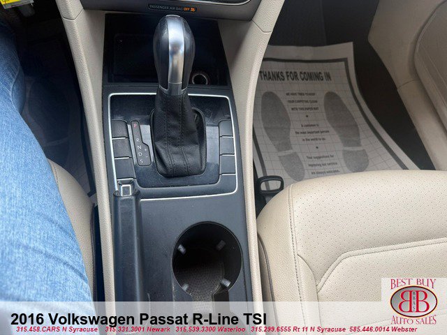 Used 2016 Volkswagen Passat 1.8T R-Line image 16