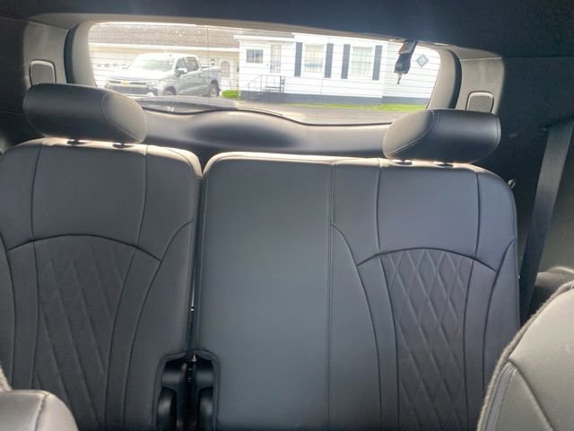 Used 2022 Buick Enclave Avenir w/ LPO, Floor Liner Package AWD/4WD image 22