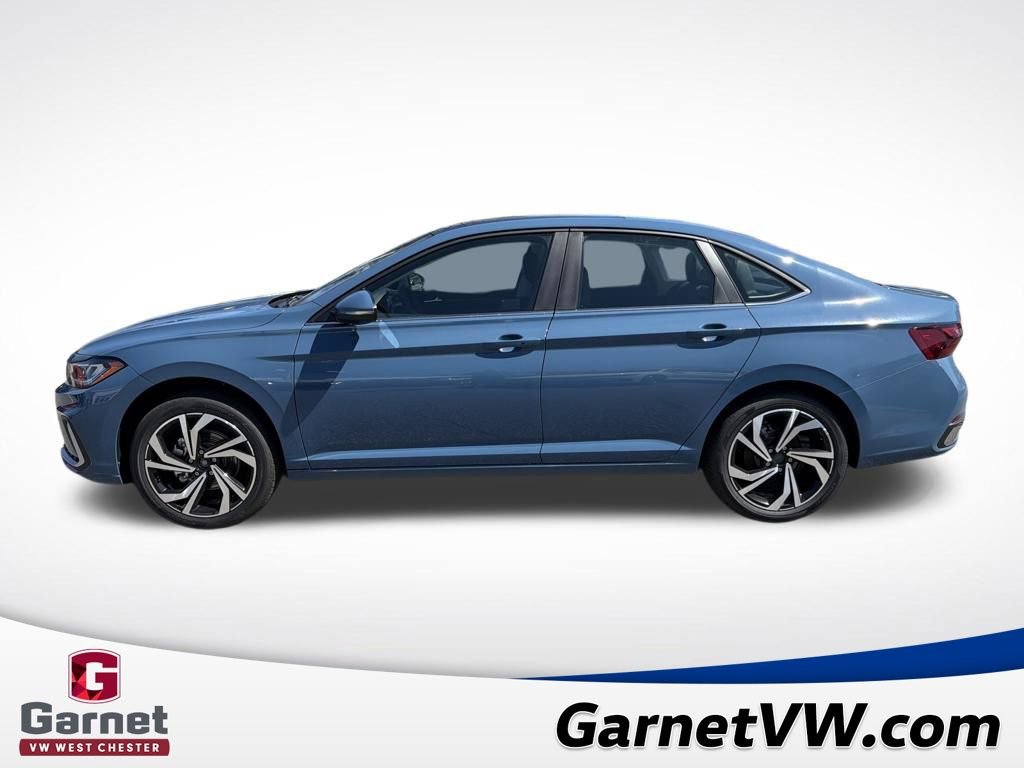 New 2026 Volkswagen Jetta SEL image 2