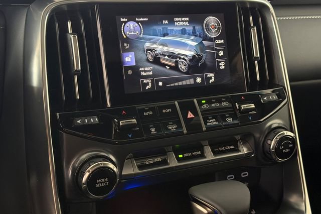 New 2026 Lexus LX 600 4WD w/ Luxury Package image 20