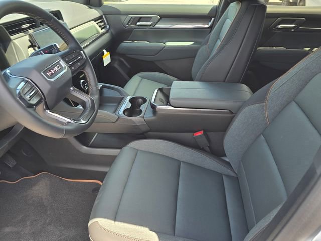 New 2026 GMC Terrain AT4 w/ Technology Package II AWD/4WD image 17