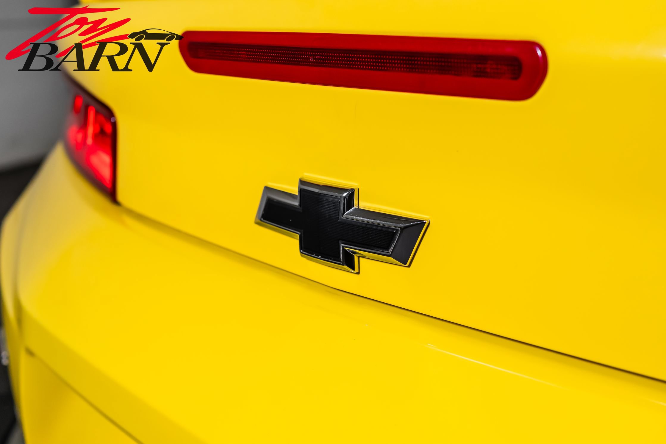 Used 2016 Chevrolet Camaro SS RWD image 12