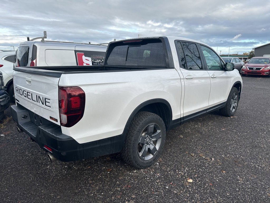 Used 2024 Honda Ridgeline TrailSport image 2