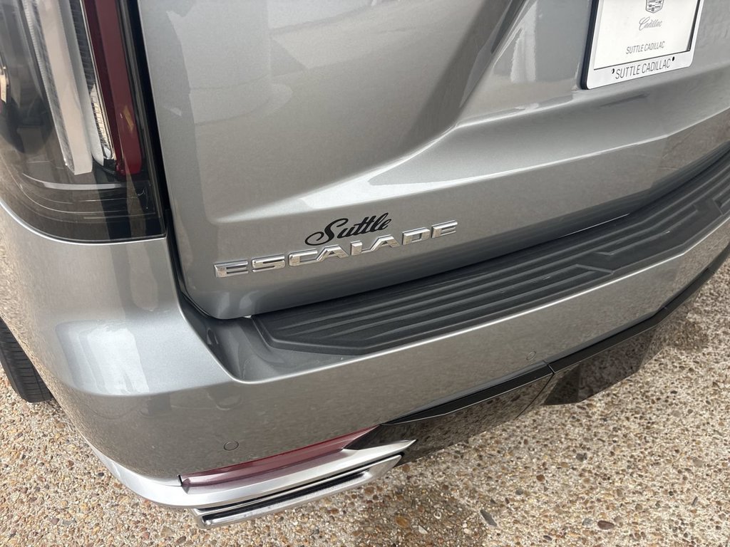 Certified 2023 Cadillac Escalade Premium Luxury Platinum AWD/4WD image 33