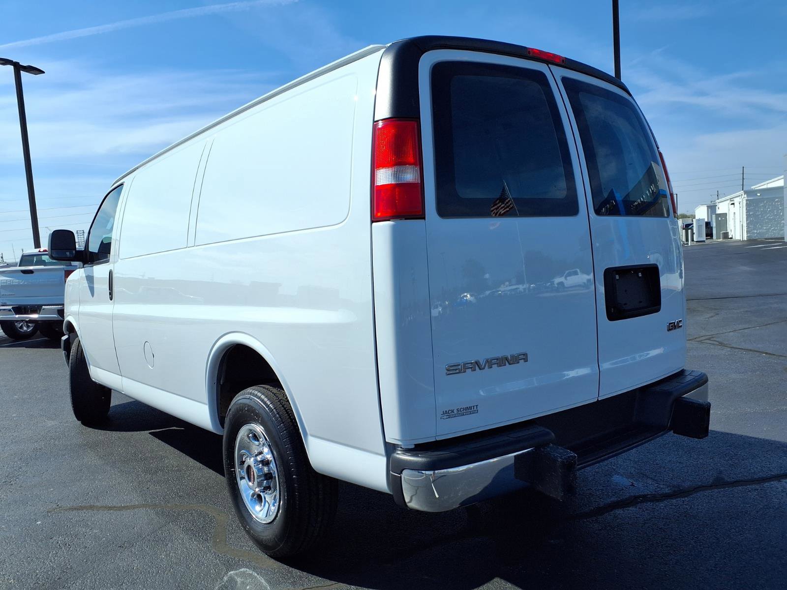 Used 2023 GMC Savana 2500 w/ Driver Convenience Package RWD image 26