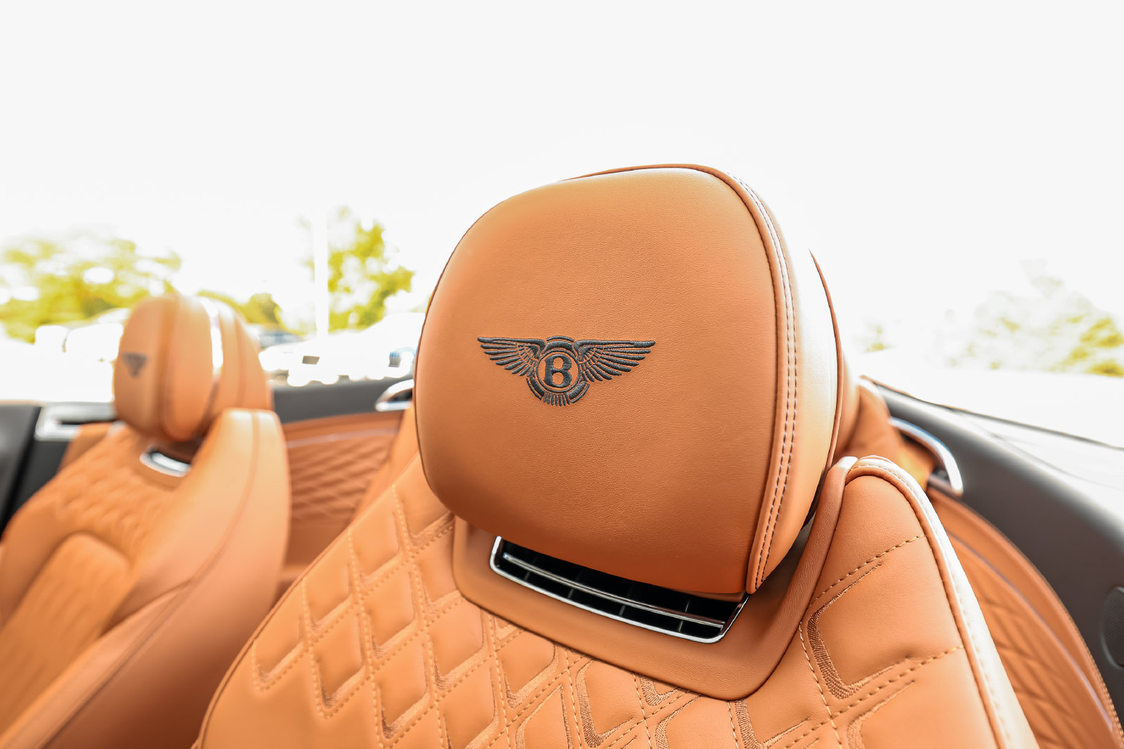 Certified 2026 Bentley Continental GT Azure AWD/4WD image 27