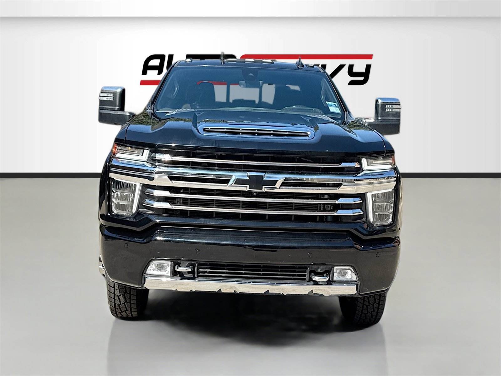 Used 2021 Chevrolet Silverado 3500 High Country image 2