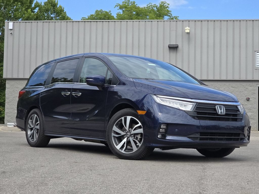 Used 2023 Honda Odyssey Touring video 1