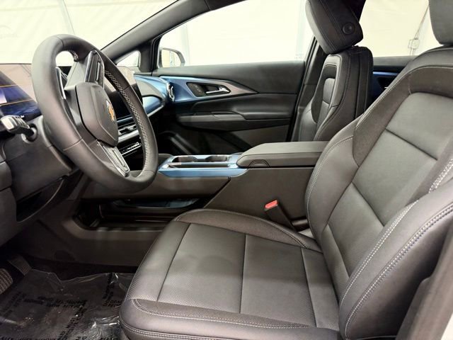 New 2026 Chevrolet Equinox EV LT image 12