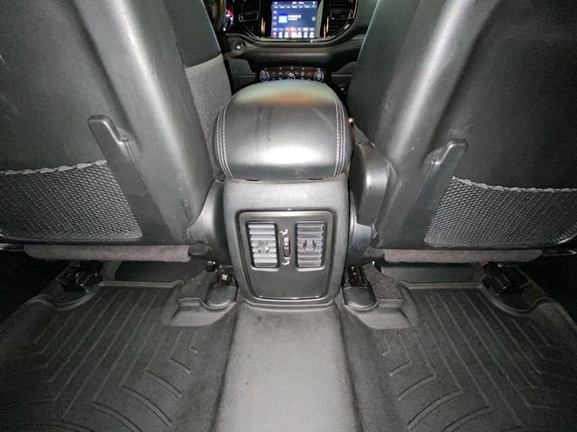 Used 2022 Dodge Durango GT image 28