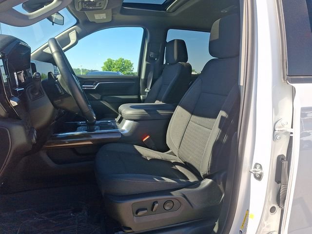 Used 2024 Chevrolet Silverado 1500 RST w/ Redline Edition AWD/4WD image 15