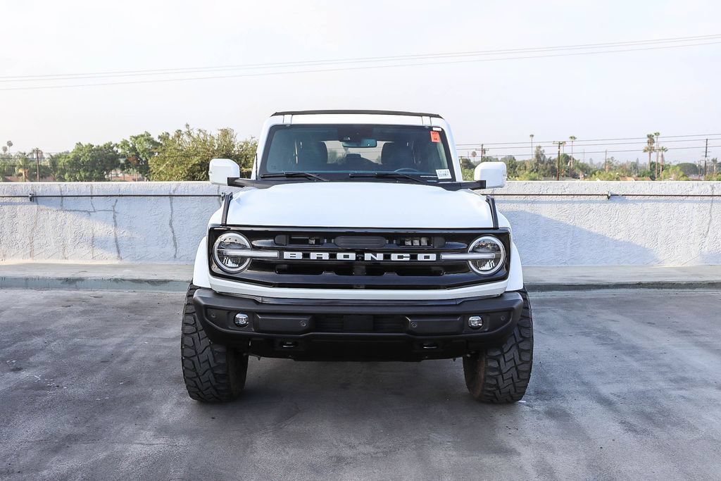 Used 2024 Ford Bronco Outer Banks AWD/4WD image 3