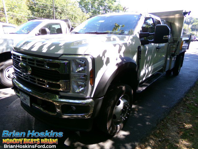 New 2025 Ford F450 XL w/ XL Chrome Package