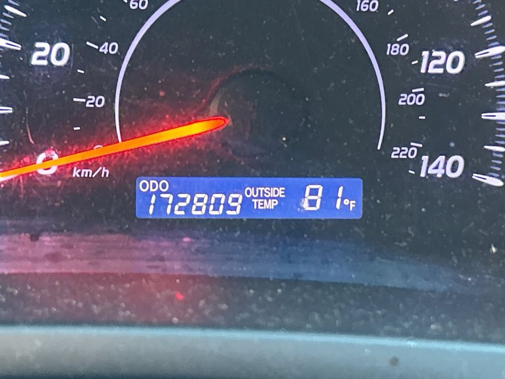 Used 2011 Toyota Camry LE FWD image 20