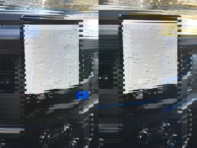 Used 2023 Ford Expedition Max XLT image 32