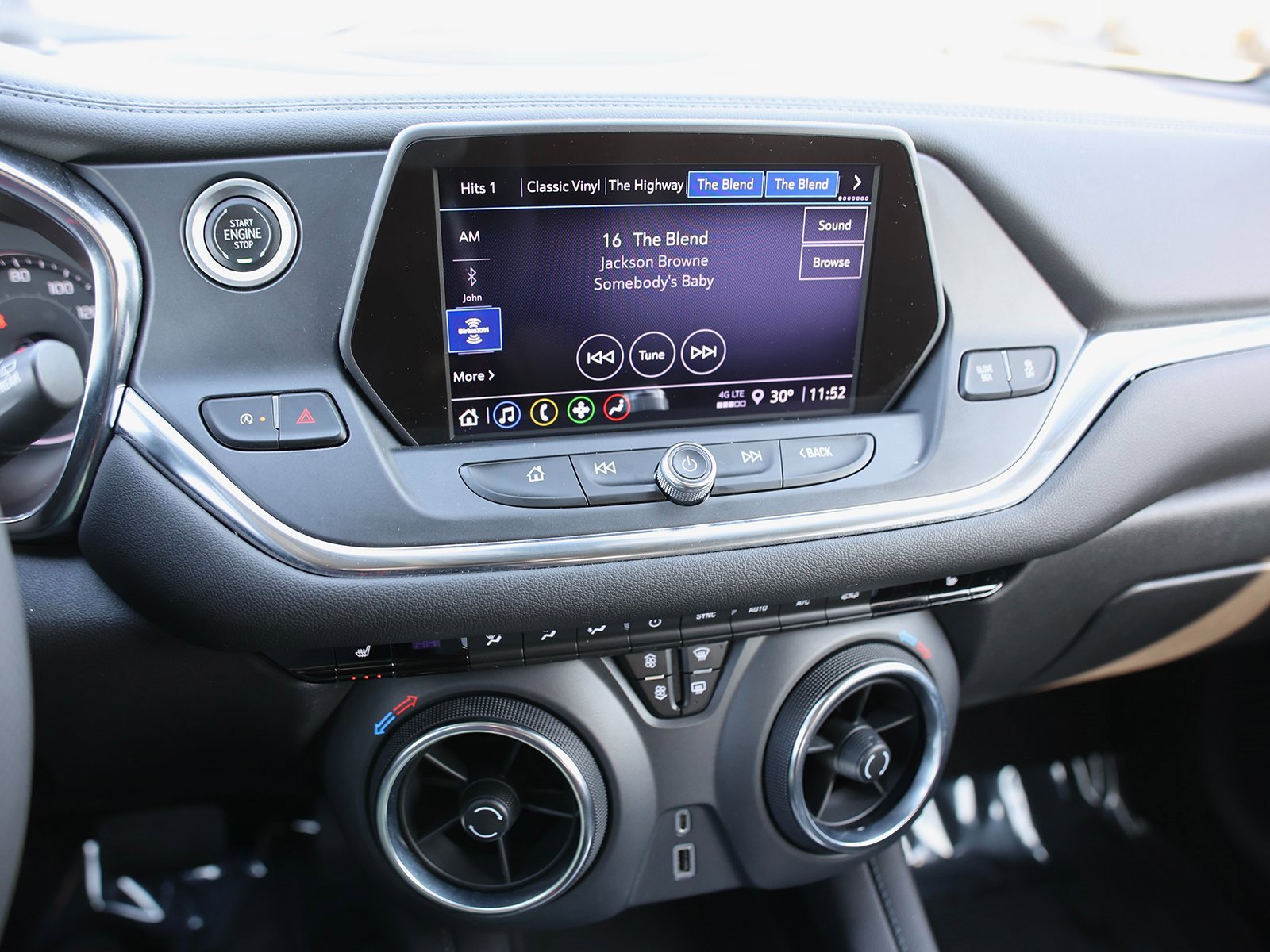 Used 2022 Chevrolet Blazer LT image 22