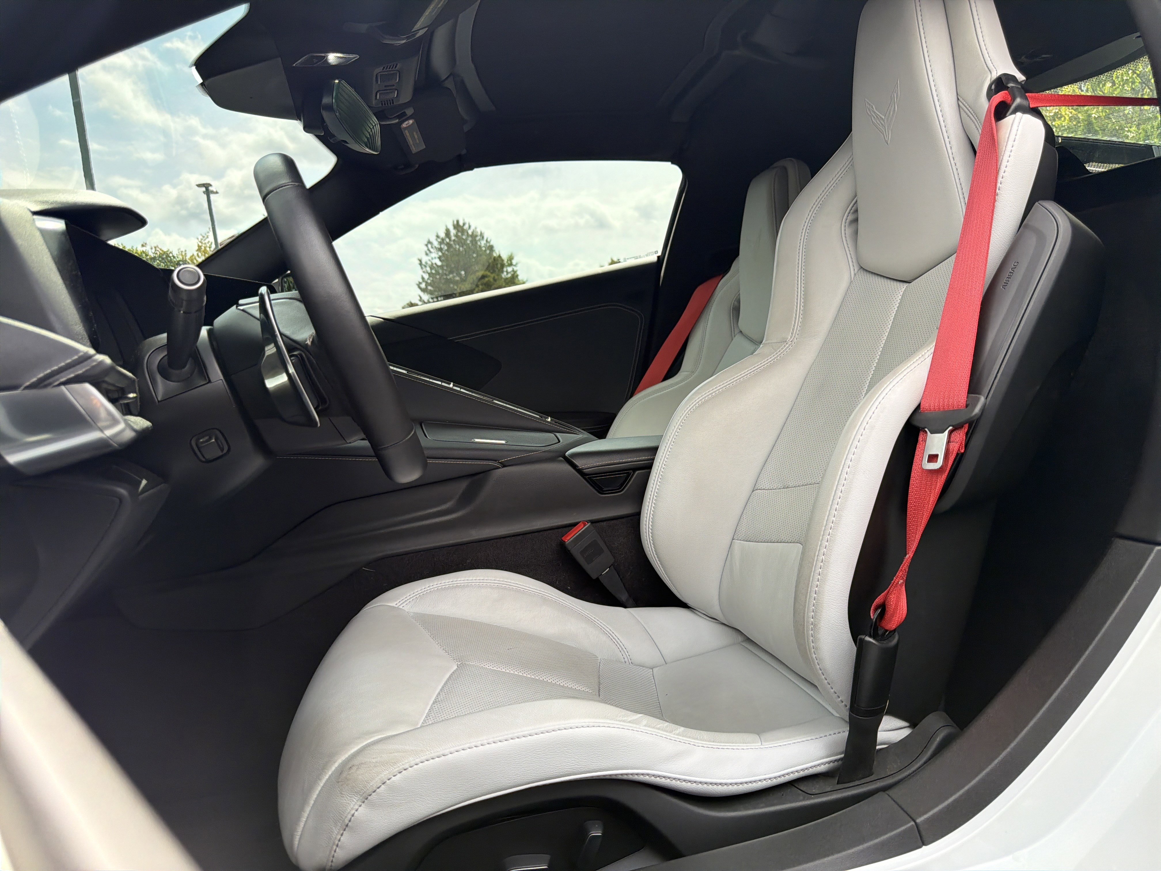 Used 2023 Chevrolet Corvette Stingray Coupe w/ Z51 Performance Package RWD image 7