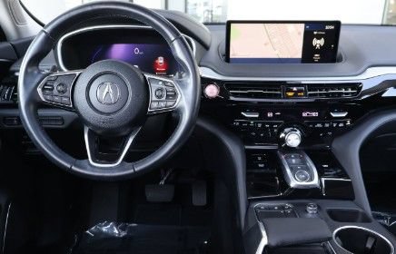 Used 2023 Acura MDX w/ Technology Package FWD image 13