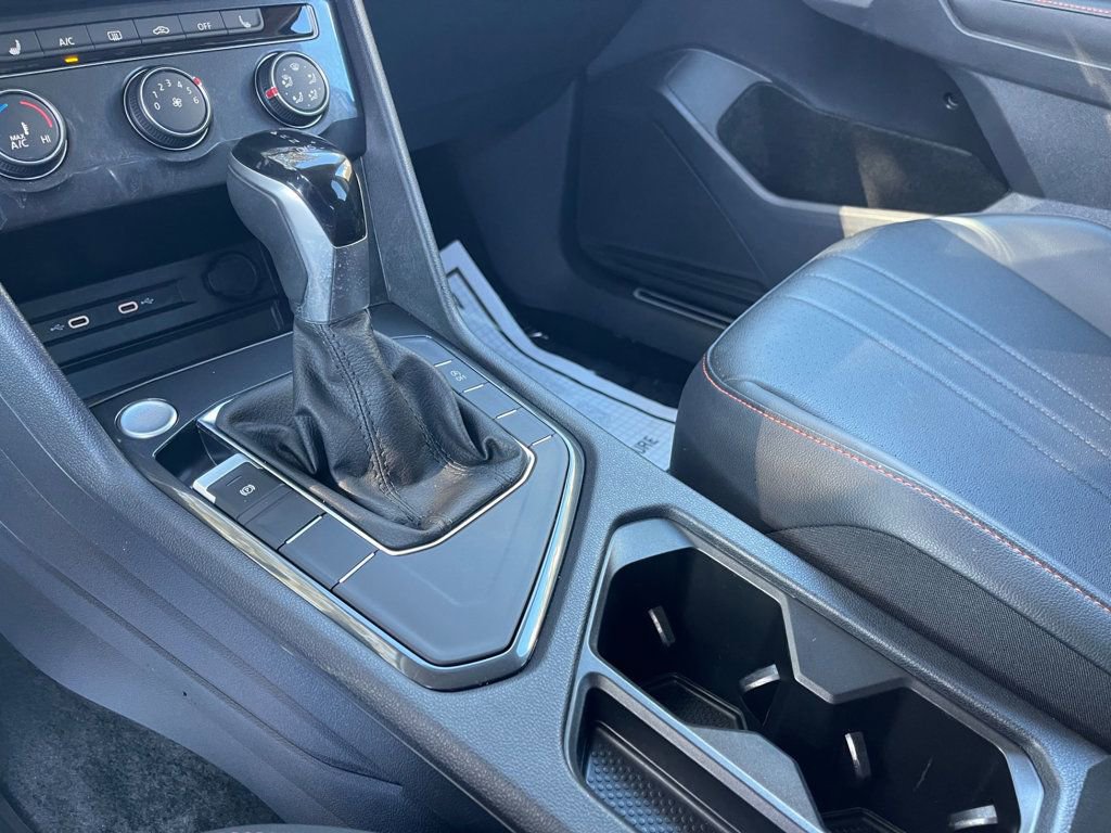 Used 2024 Volkswagen Tiguan Wolfsburg Edition image 16