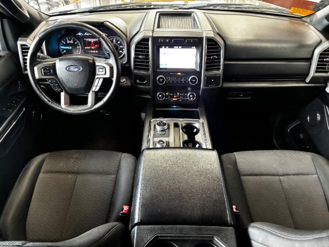 Used 2019 Ford Expedition Max XLT image 3