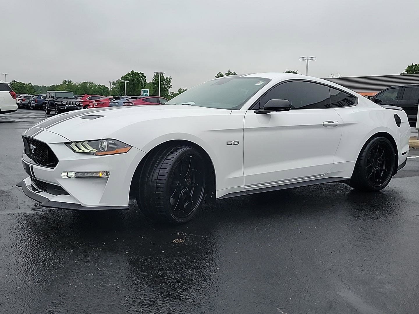 Used 2019 Ford Mustang GT Premium w/ Performance Package - Level 2 RWD image 3