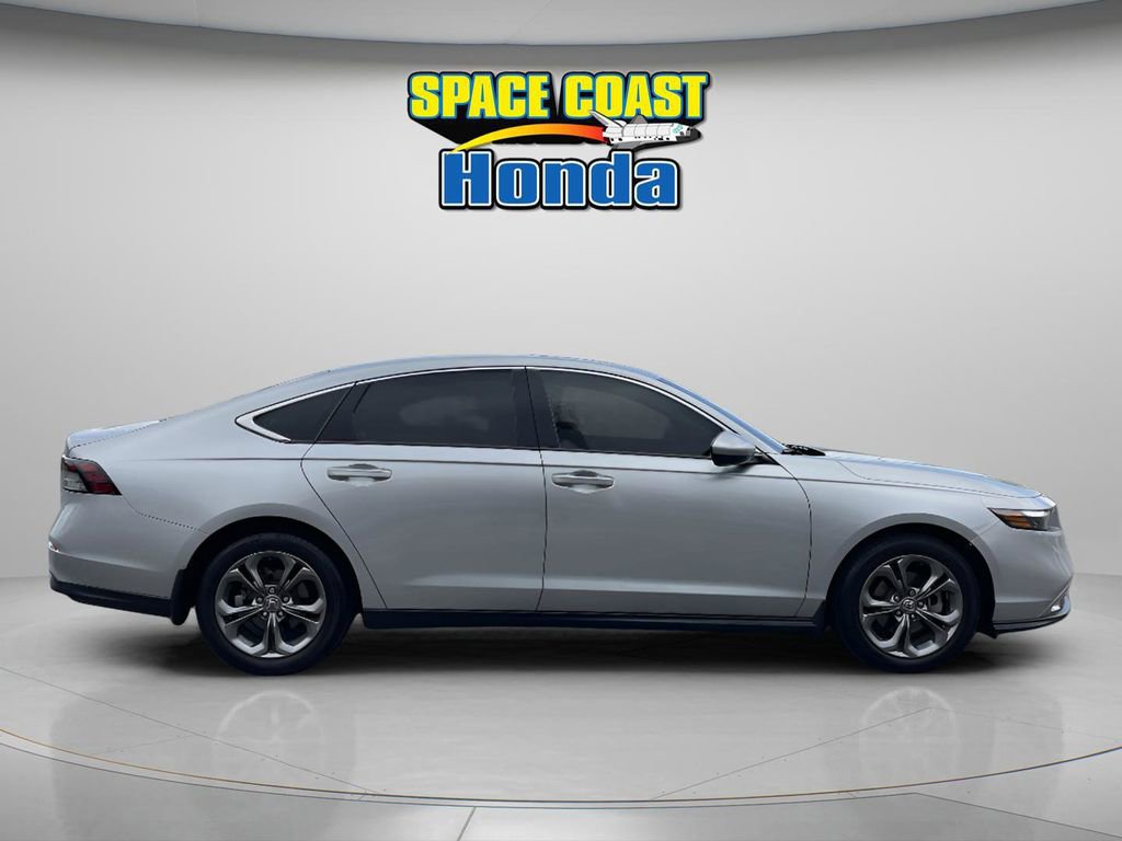 Used 2024 Honda Accord EX image 11