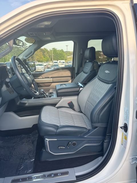 Used 2023 Ford F150 Limited image 9