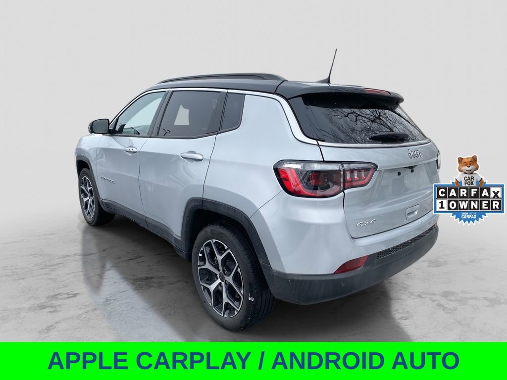 Used 2025 Jeep Compass Limited image 3