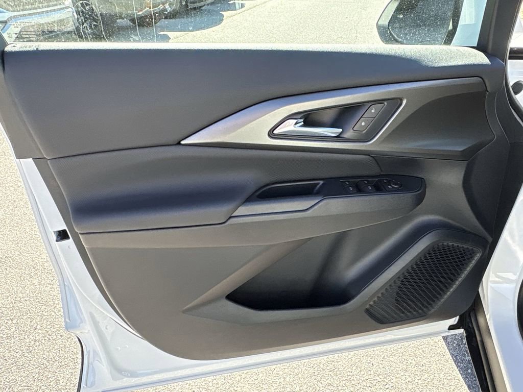 New 2026 Chevrolet Equinox EV LT w/ Comfort Package image 22