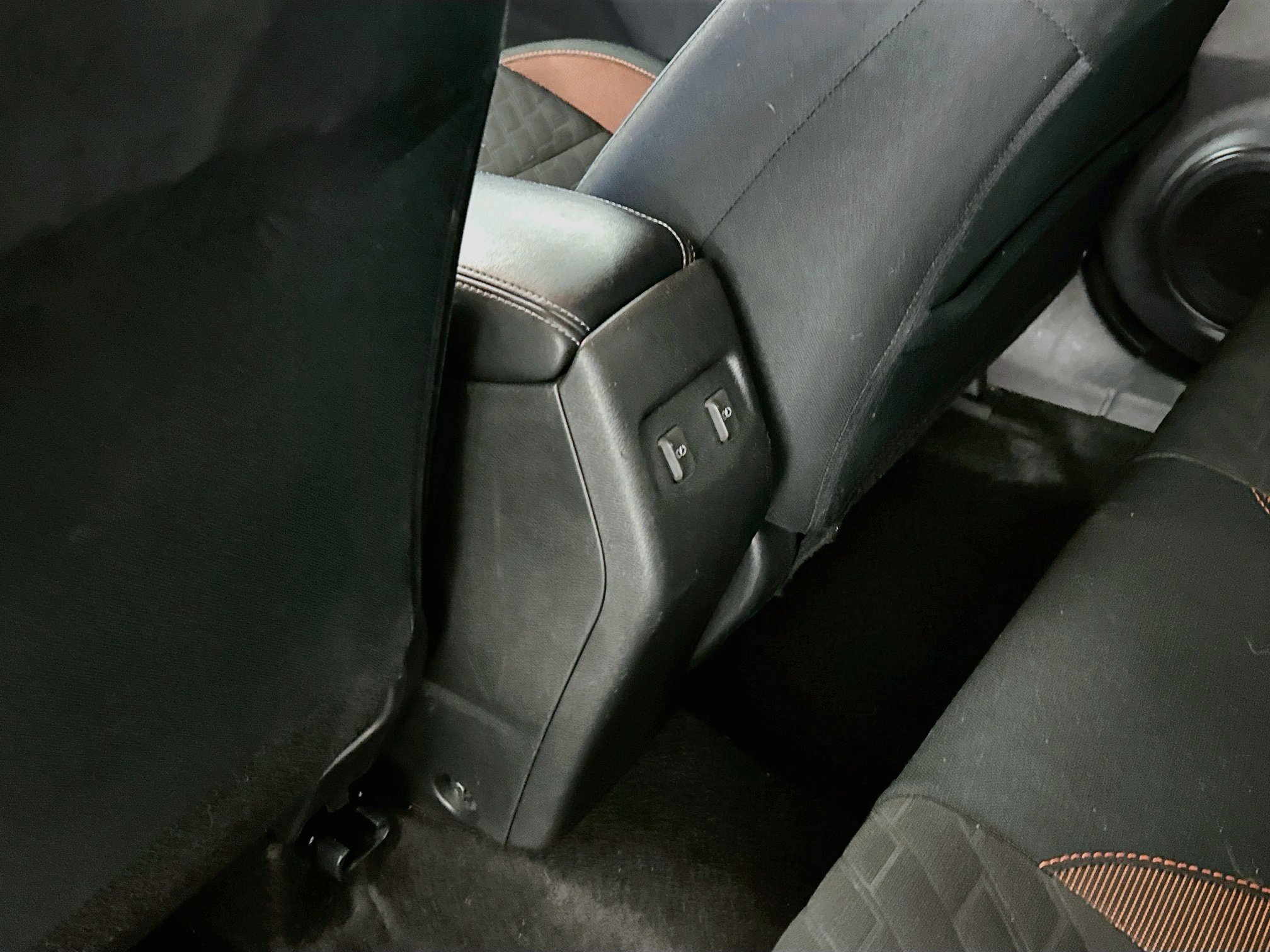 Used 2024 Nissan Kicks SR FWD image 26