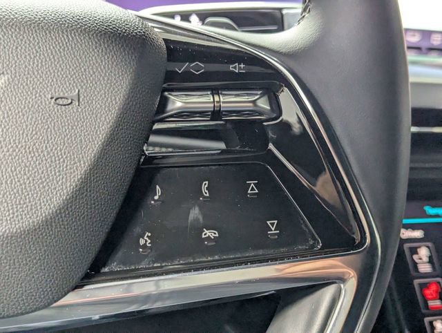 Used 2026 Cadillac Escalade Luxury image 22