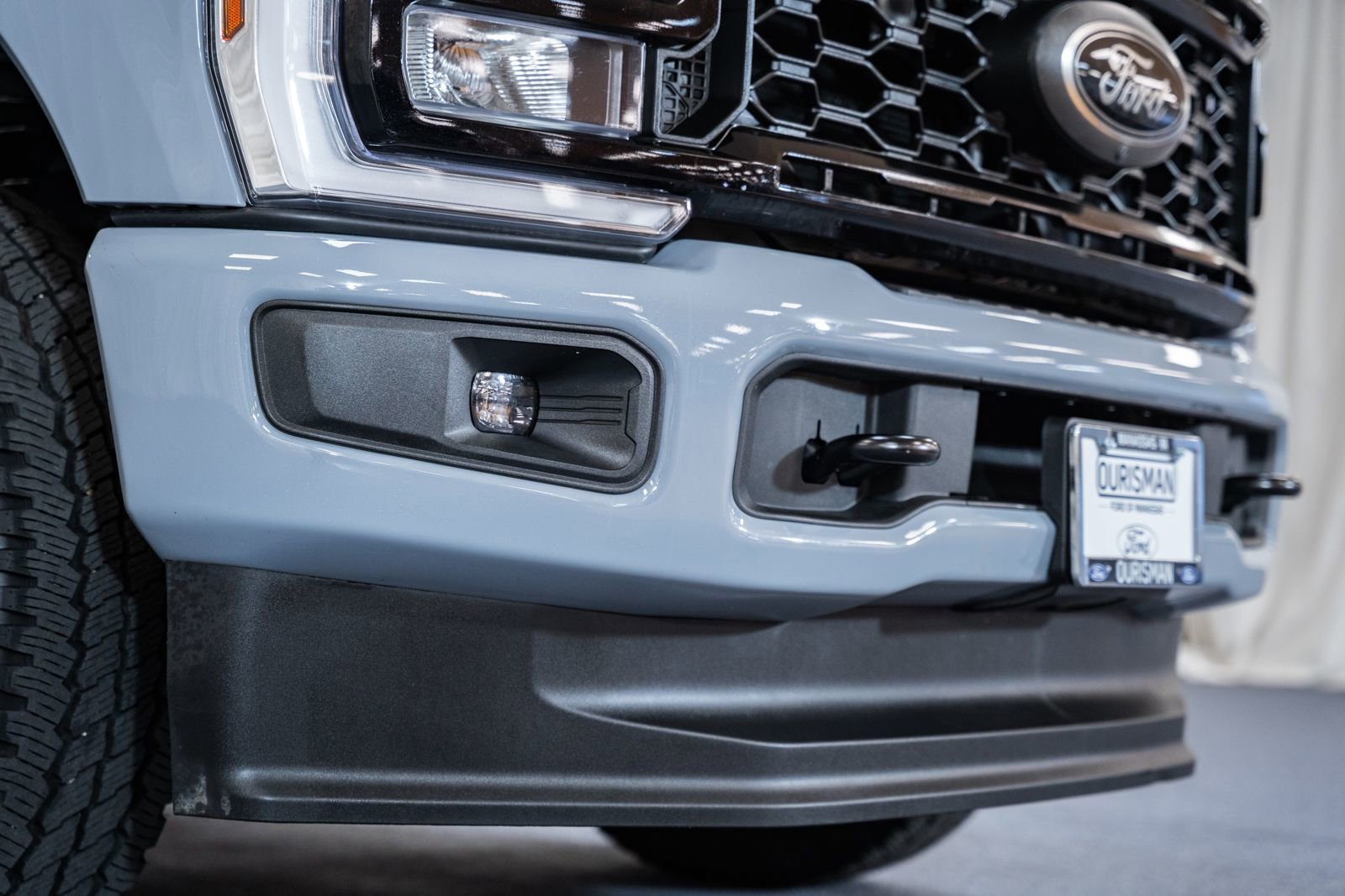 Used 2025 Ford F250 Lariat w/ Black Appearance Package image 11