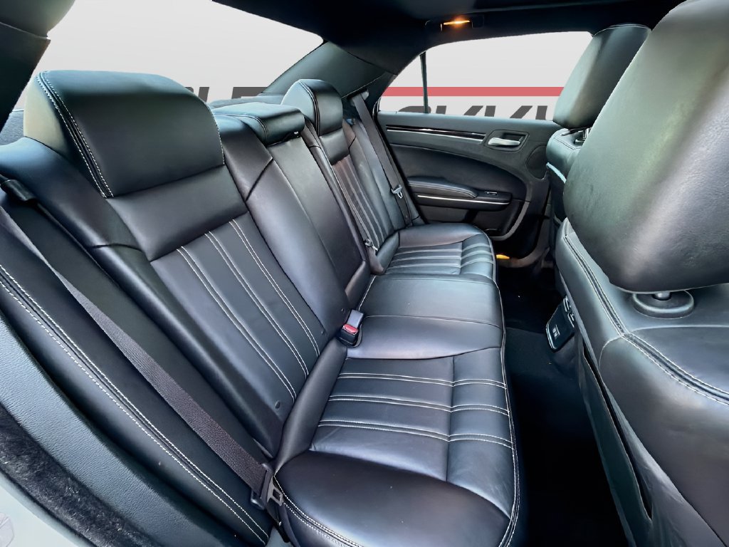 Used 2023 Chrysler 300 S RWD image 29