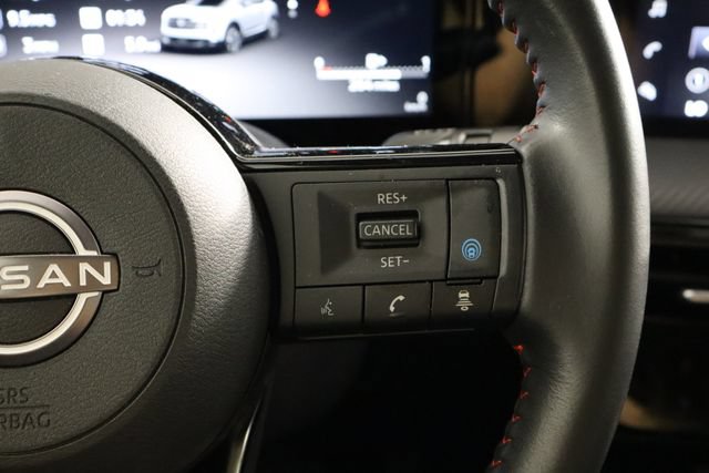 Used 2025 Nissan Kicks SR FWD image 20
