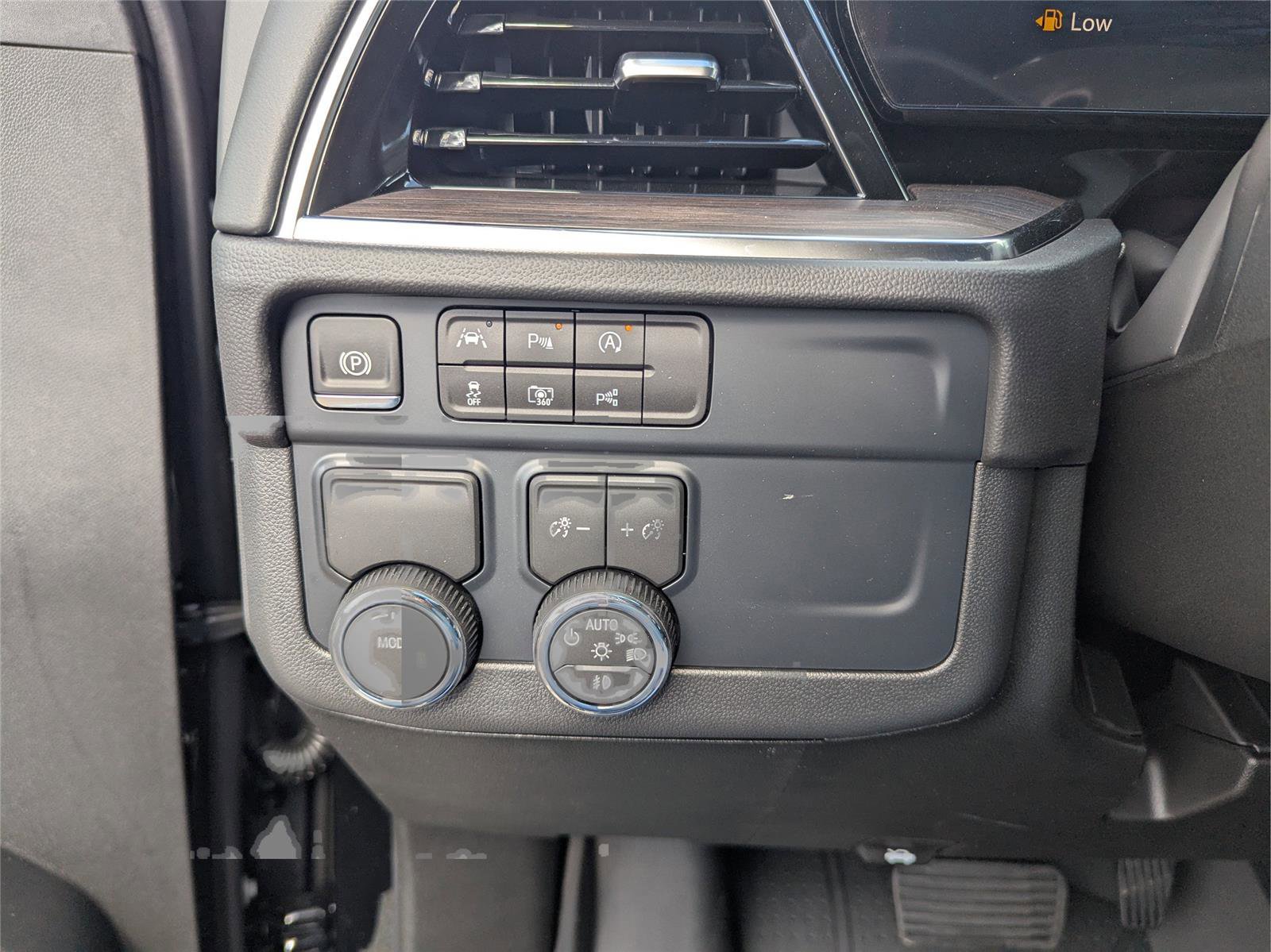 New 2026 Chevrolet Tahoe LT w/ Comfort Package image 11