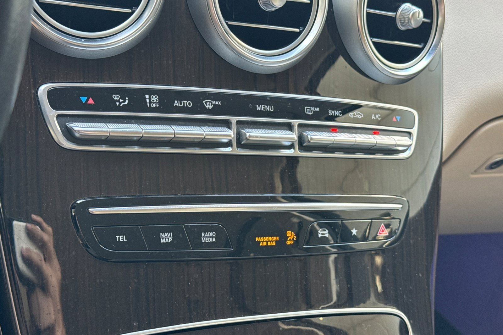 Used 2022 Mercedes-Benz GLC 300 4MATIC image 28