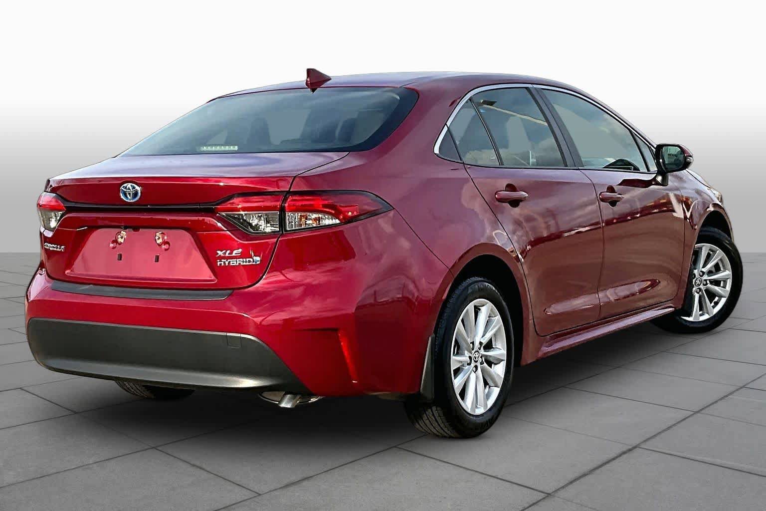 Used 2024 Toyota Corolla XLE FWD image 13