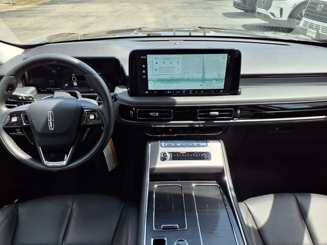 New 2026 Lincoln Aviator 2WD image 10