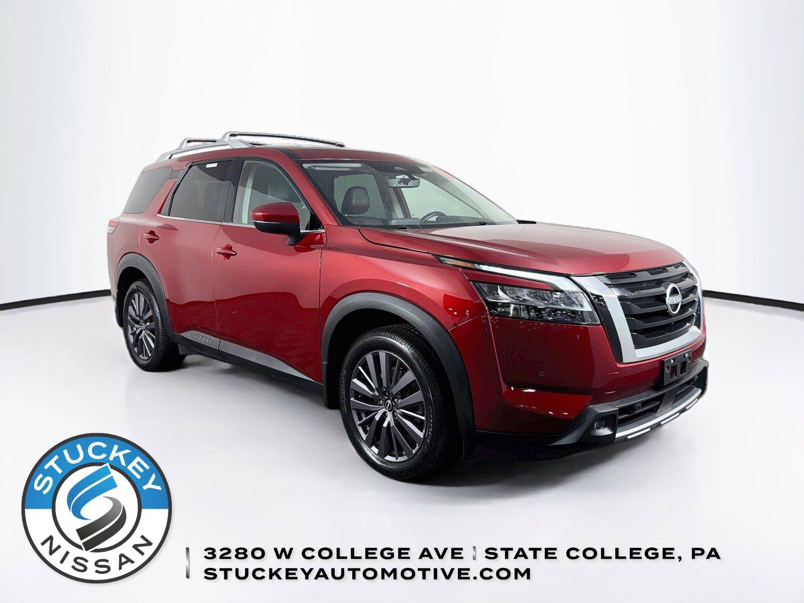 Used 2023 Nissan Pathfinder SL w/ SL Premium Package