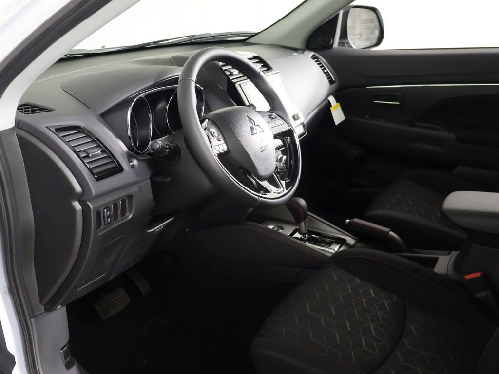 New 2026 Mitsubishi Outlander Sport LE AWD/4WD image 20