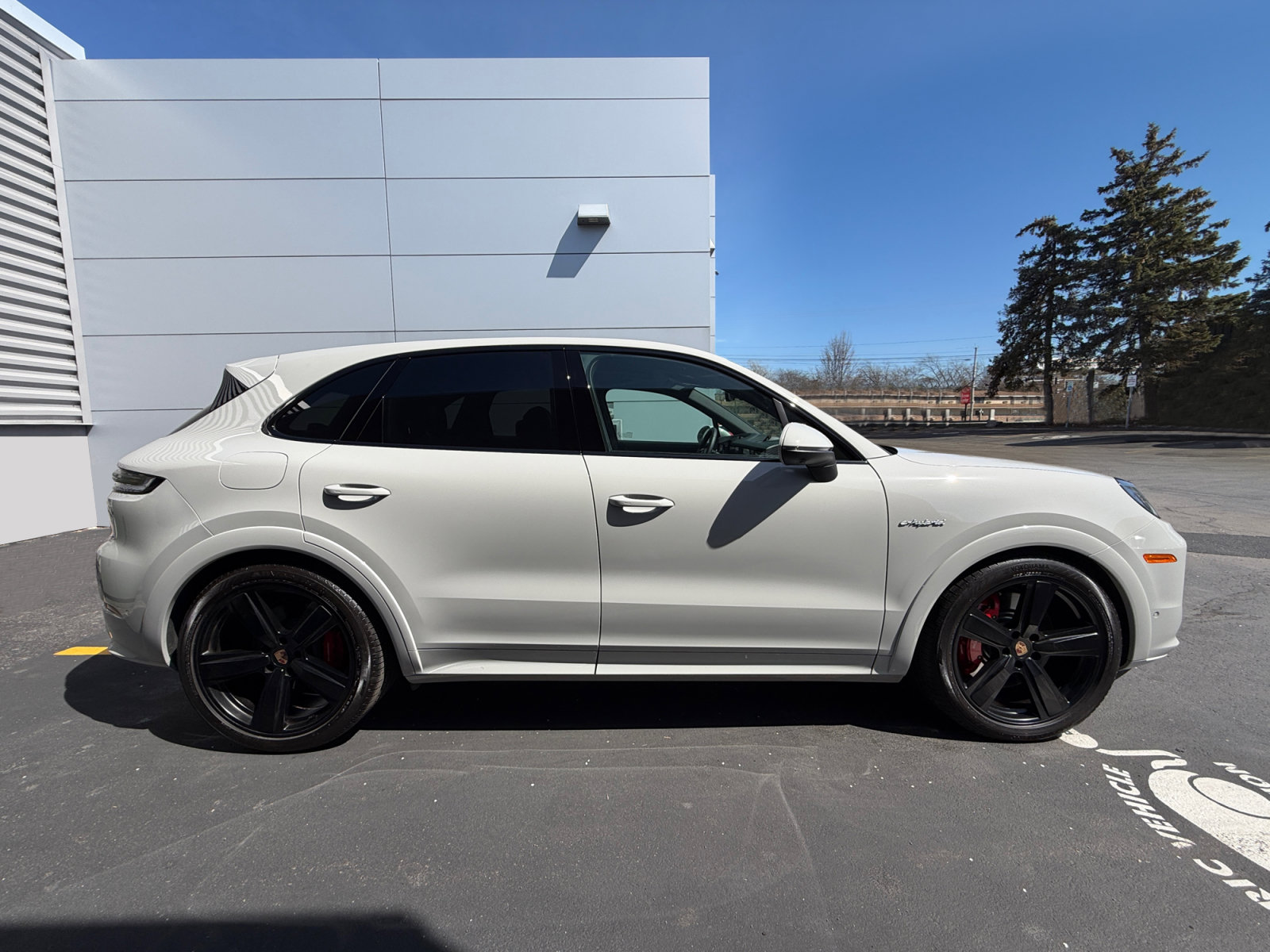 Used 2026 Porsche Cayenne S AWD/4WD image 12