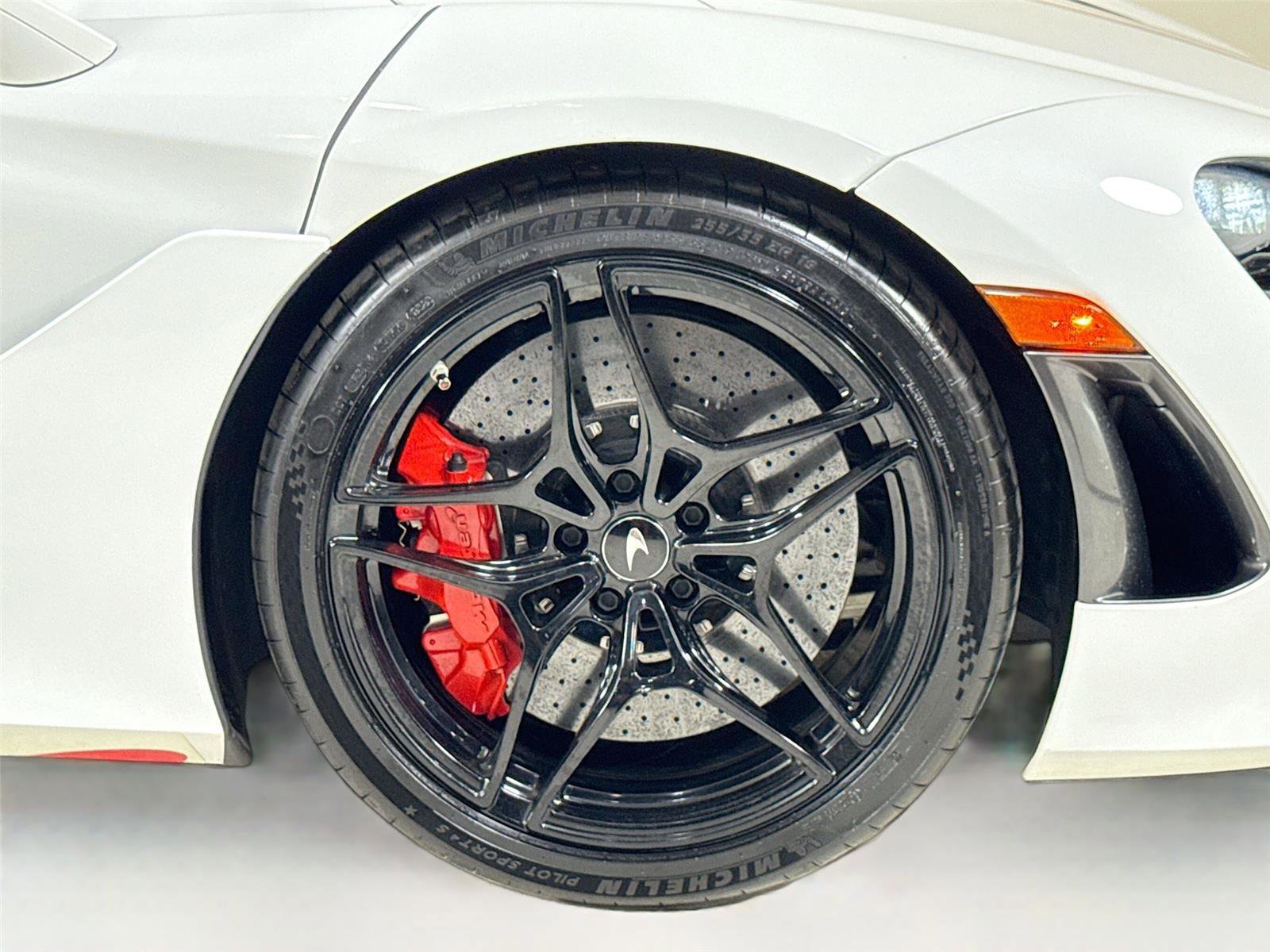 Used 2019 McLaren 720S Performance image 31