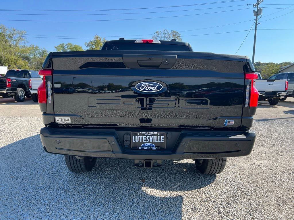 New 2025 Ford F150 Lightning Flash image 7
