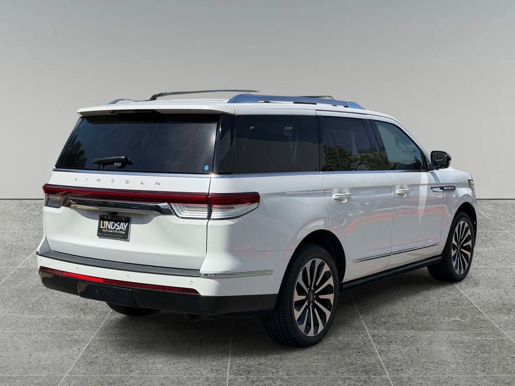 Used 2023 Lincoln Navigator Reserve AWD/4WD image 10