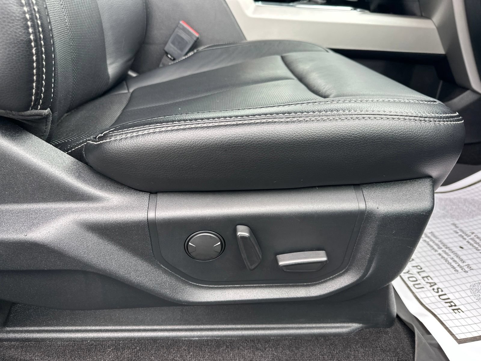 Used 2019 Ford F150 Lariat w/ Equipment Group 502A Luxury AWD/4WD image 42