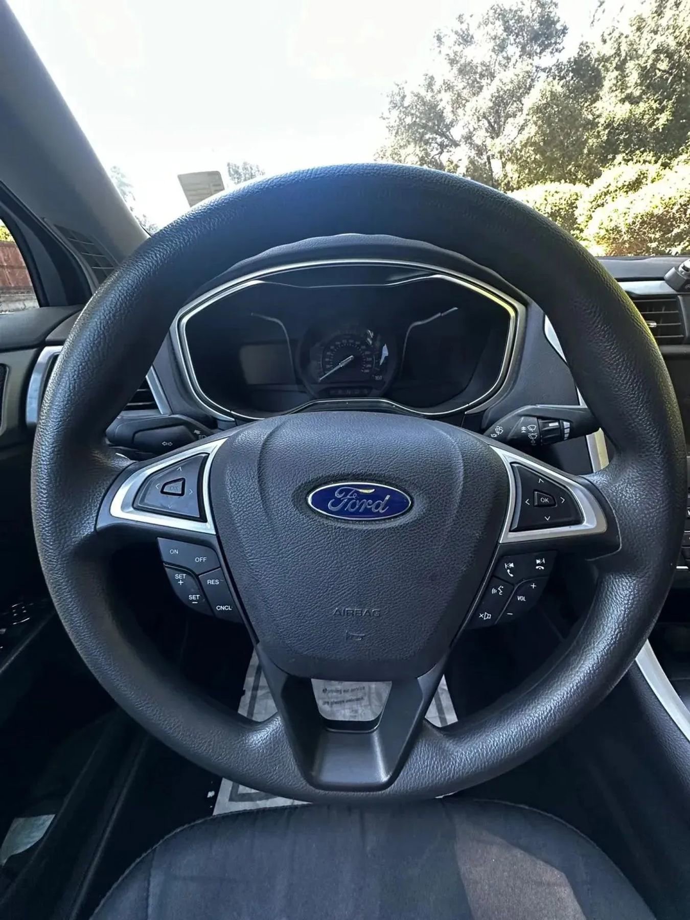 Used 2016 Ford Fusion SE image 22