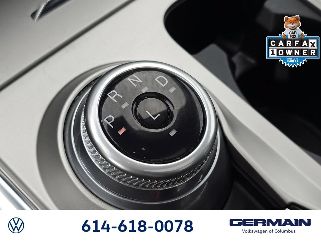 Used 2022 Ford Explorer XLT w/ Equipment Group 202A AWD/4WD image 32