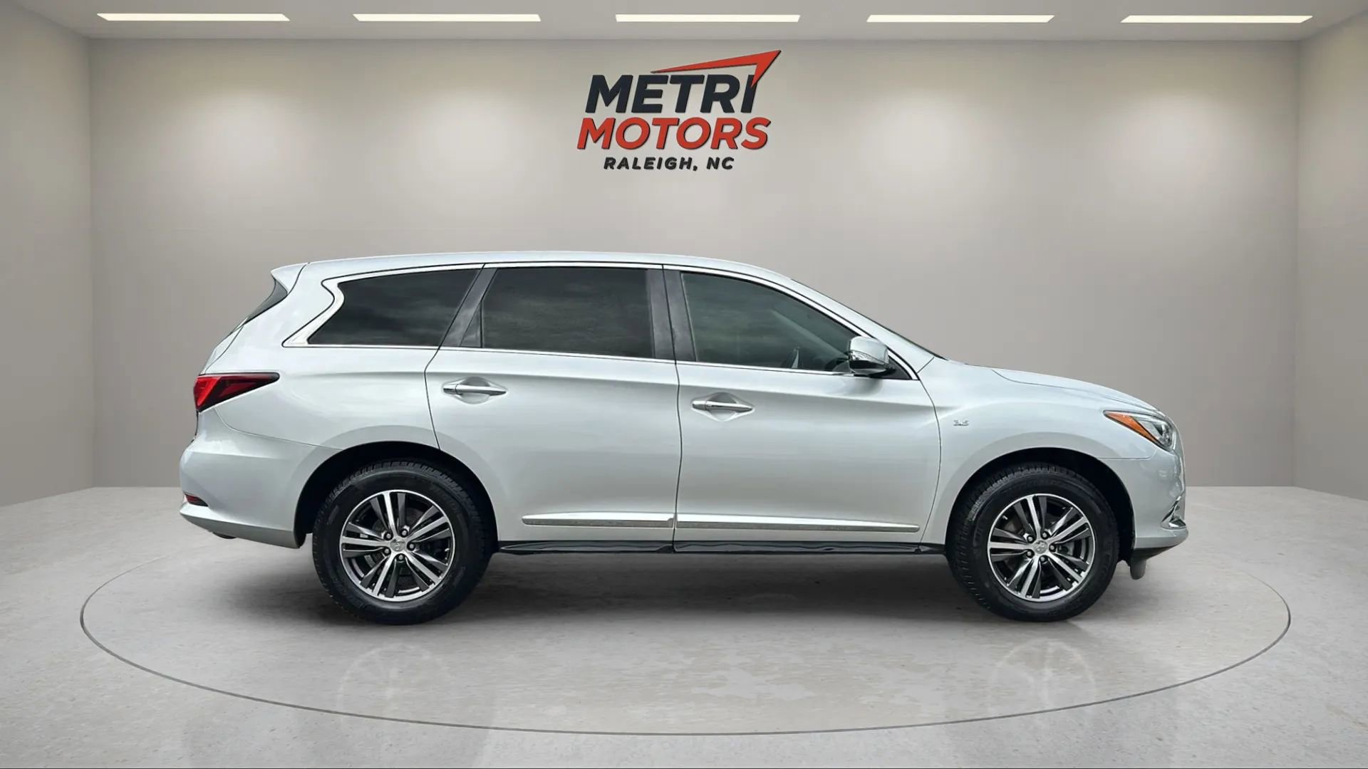 Used 2019 INFINITI QX60 Pure image 5